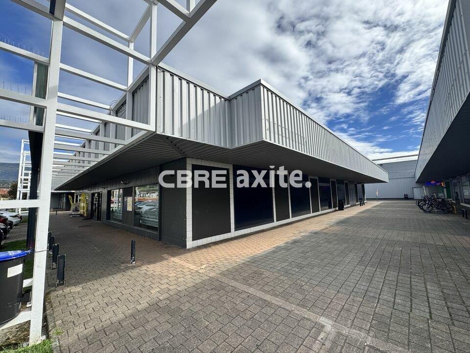 Commerce Location 73230 SAINT ALBAN LEYSSE