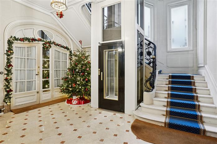 Bureau Location 75008 PARIS 39-41 AVENUE FRANKLIN DELANO ROOSEVELT