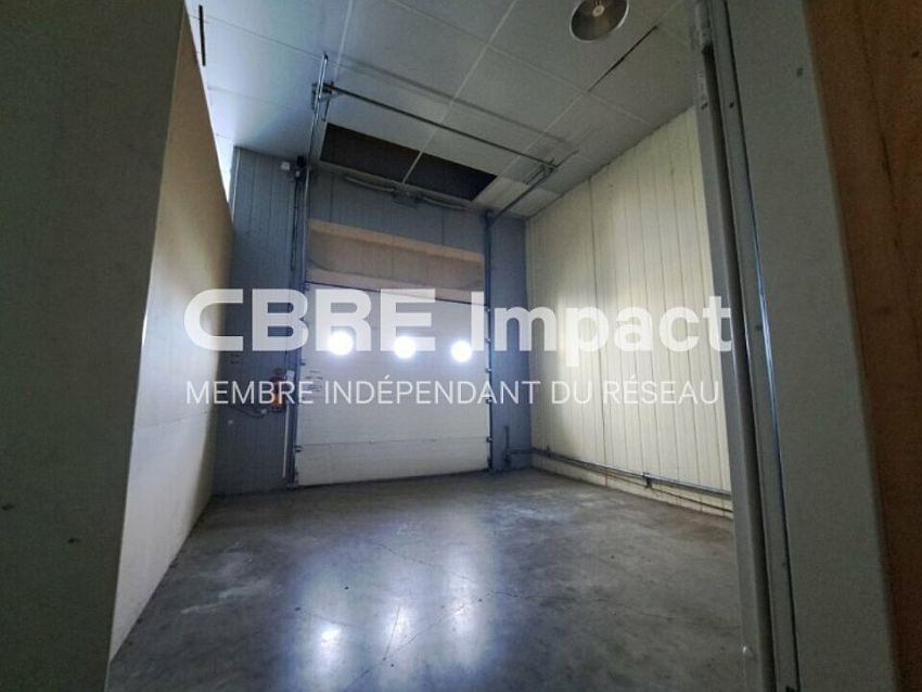 Commerce Location 21300 CHENOVE