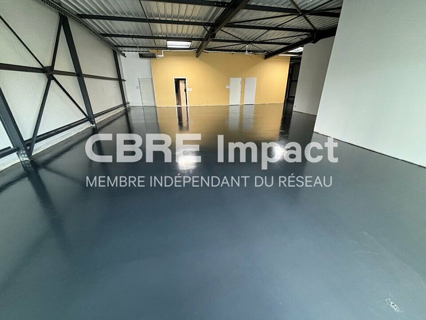 Commerce Location 21800 QUETIGNY