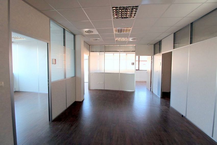 Bureau Location 51100 REIMS