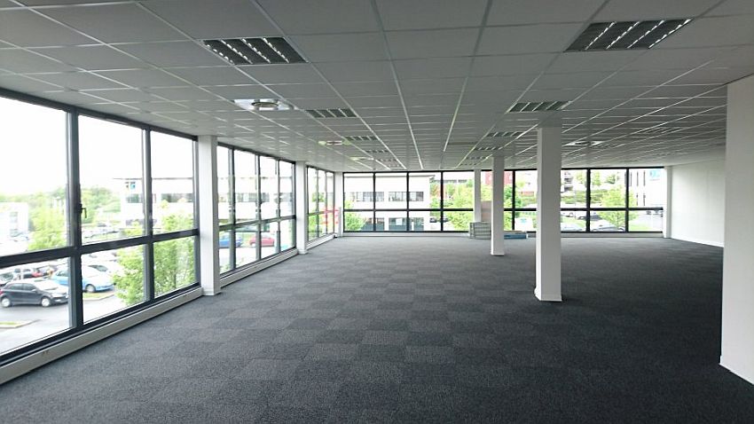 Bureau Location 51100 REIMS
