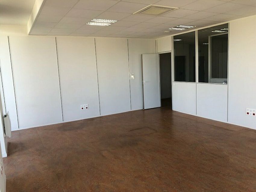 Bureau Location 51100 REIMS