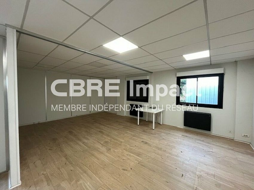 Commerce Location 51350 CORMONTREUIL