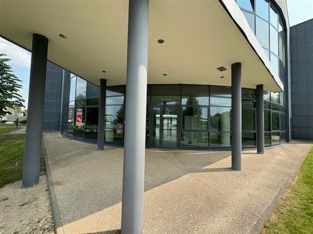 Bureau Location 51430 BEZANNES