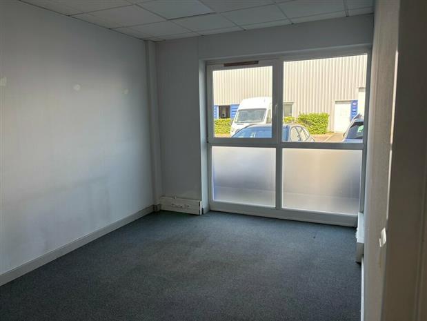 Local d'activités Location 51350 CORMONTREUIL