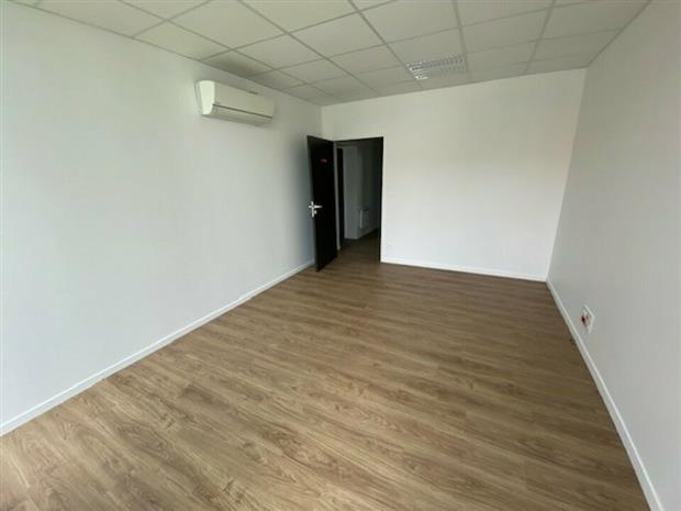 Bureau Location 51100 REIMS