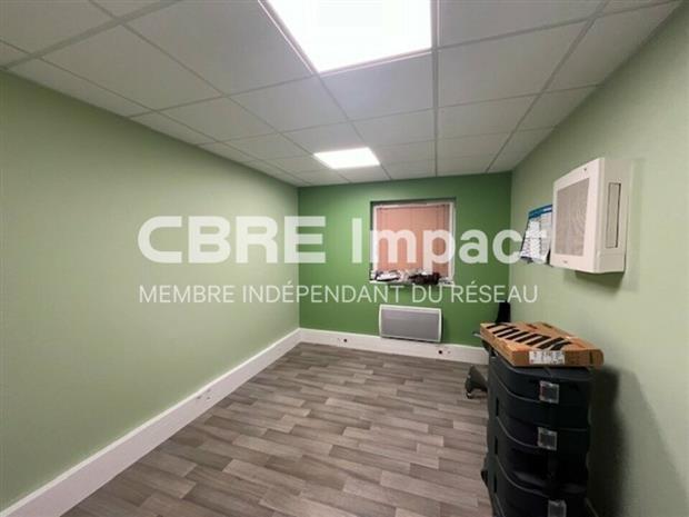 Local d'activités Location 51350 CORMONTREUIL