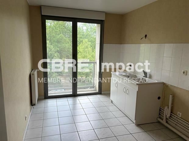 Bureau Location 51100 REIMS