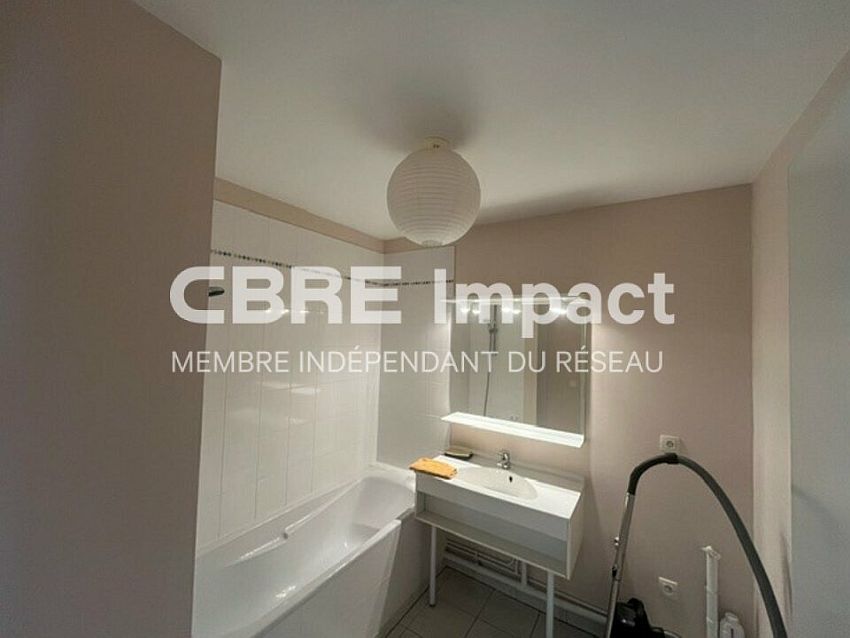 Bureau Location 51100 REIMS