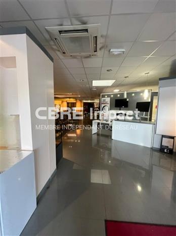 Commerce Location 71000 VARENNES LES MACON