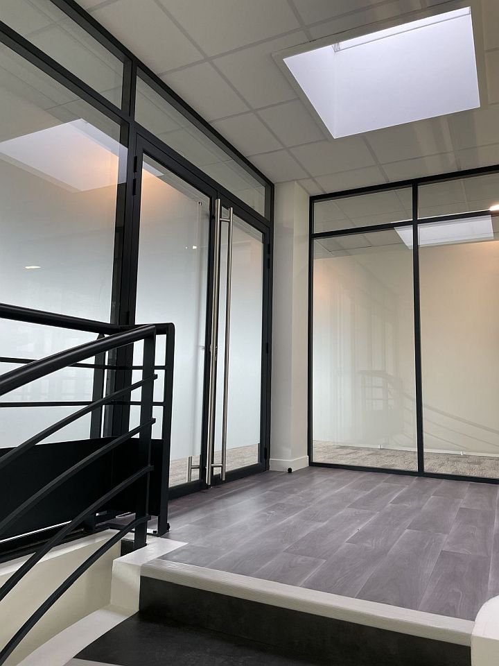 Bureau Location 95000 CERGY