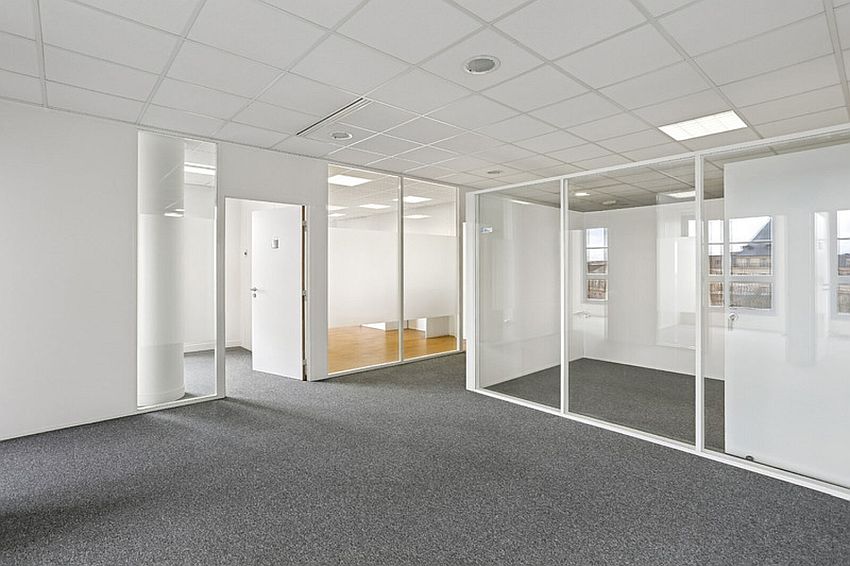 Bureau Location 77700 CHESSY