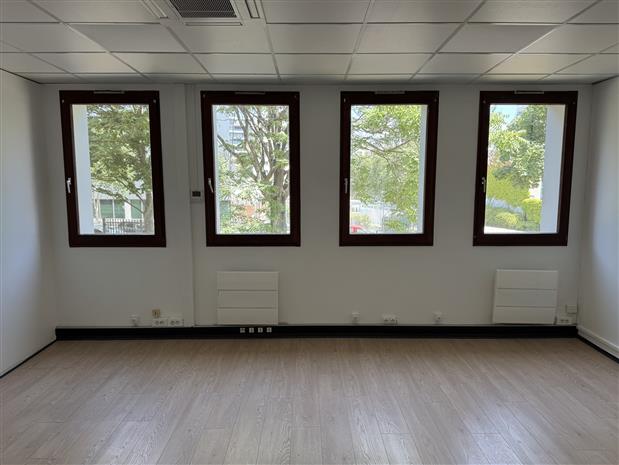 Bureau Location 92700 COLOMBES