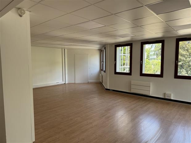 Bureau Location 92700 COLOMBES