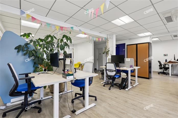 Bureau Location 75015 PARIS 24 RUE FIRMIN GILLOT