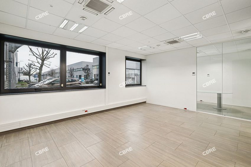 Local d'activités Location 94200 IVRY SUR SEINE