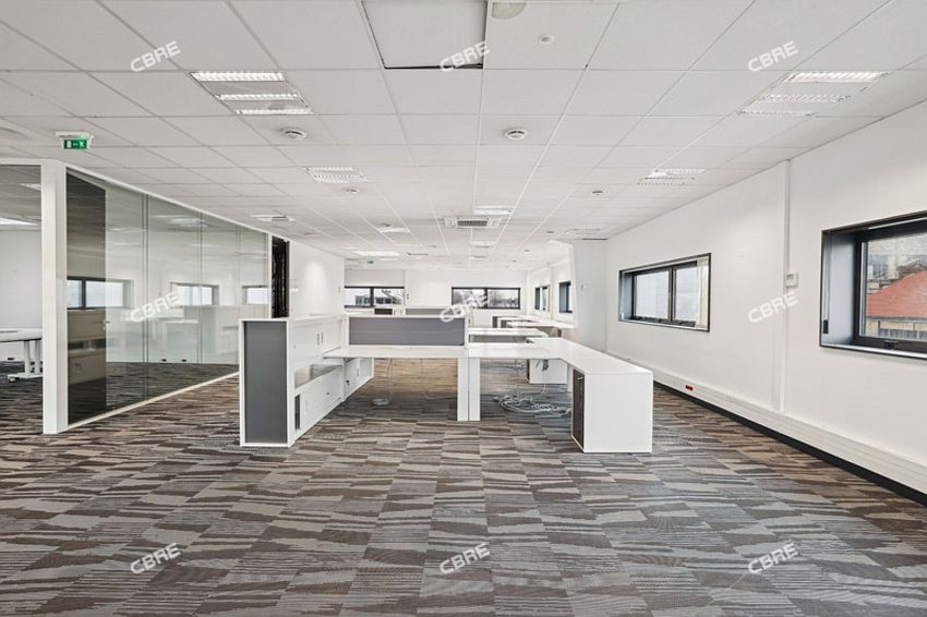 Local d'activités Location 94200 IVRY SUR SEINE
