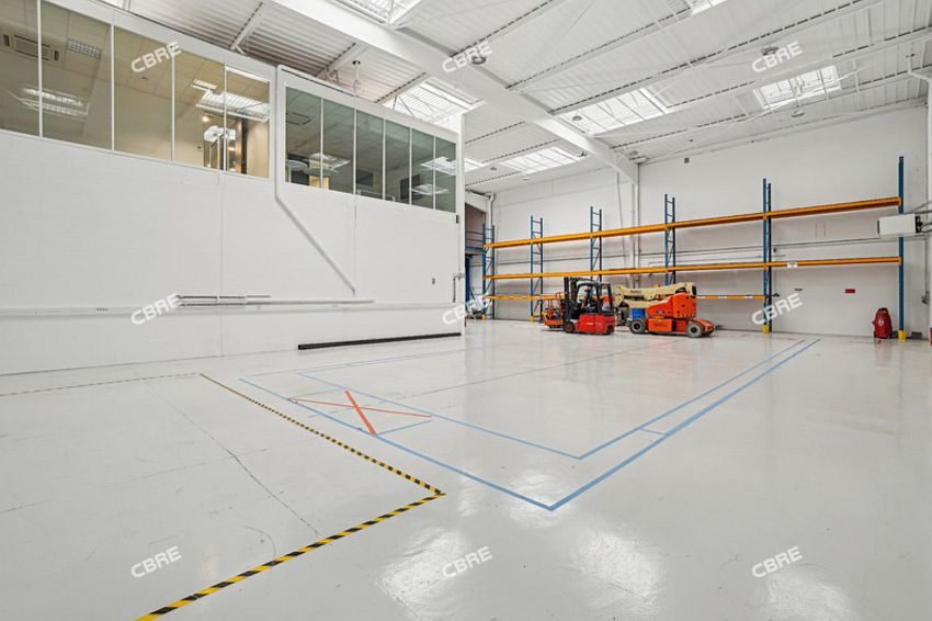 Local d'activités Location 94200 IVRY SUR SEINE