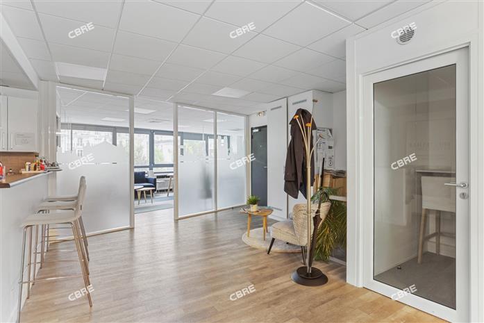 Bureau Location 92200 NEUILLY SUR SEINE 147 AVENUE CHARLES DE GAULLE