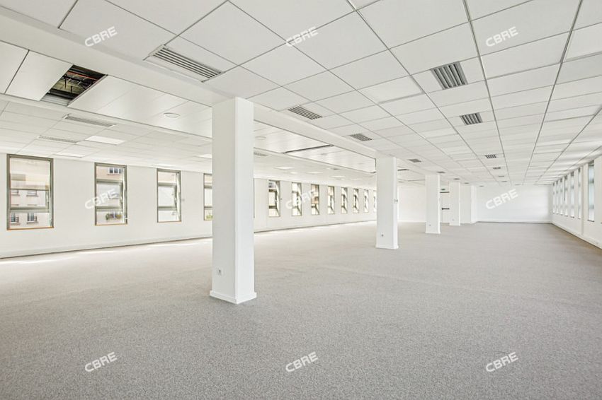 Bureau Location 92500 RUEIL MALMAISON 8 RUE EUGENE ET ARMAND PEUGEOT