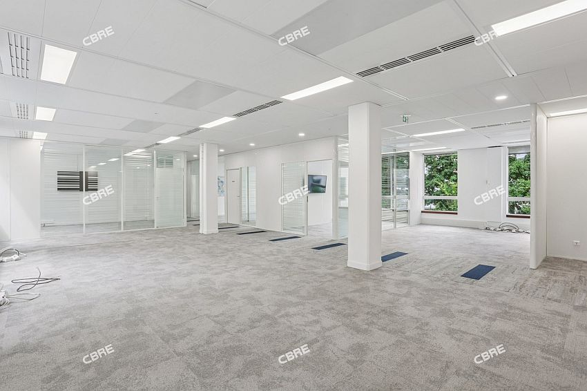 Bureau Location 92130 ISSY LES MOULINEAUX 11-13 RUE RENE JACQUES