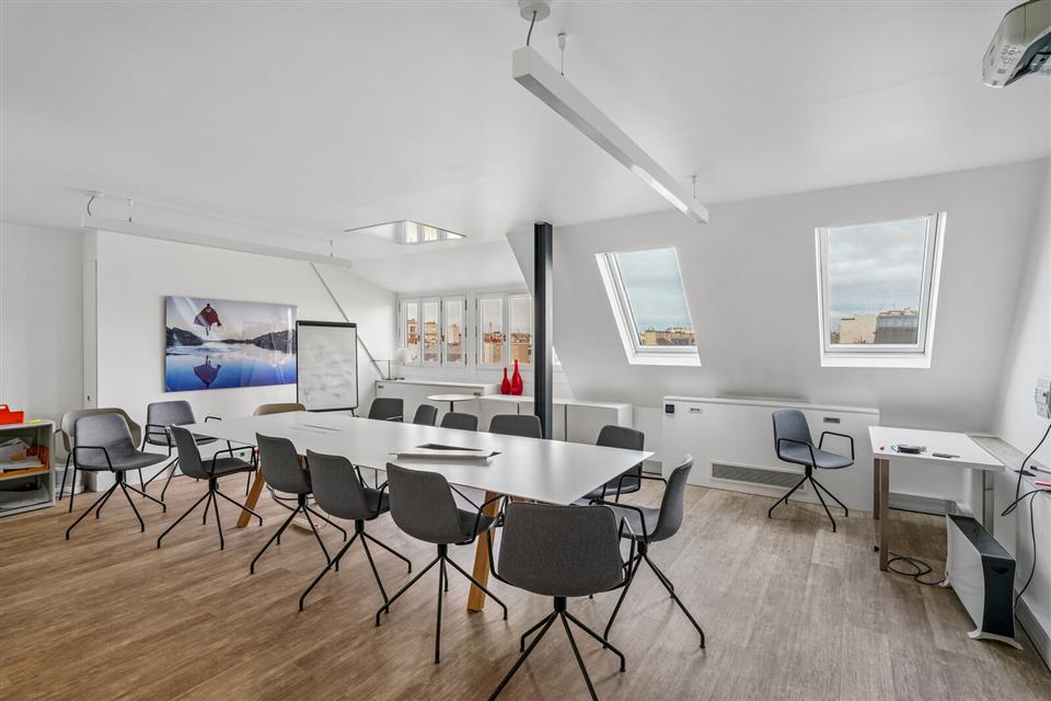 Bureau Location 75116 PARIS 43-45 AVENUE KLEBER