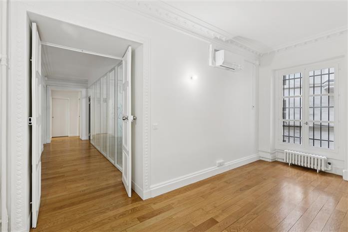 Bureau Location 75008 PARIS 31 RUE TRONCHET