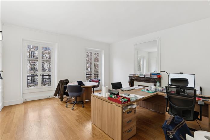 Bureau Location 75008 PARIS 31 RUE TRONCHET