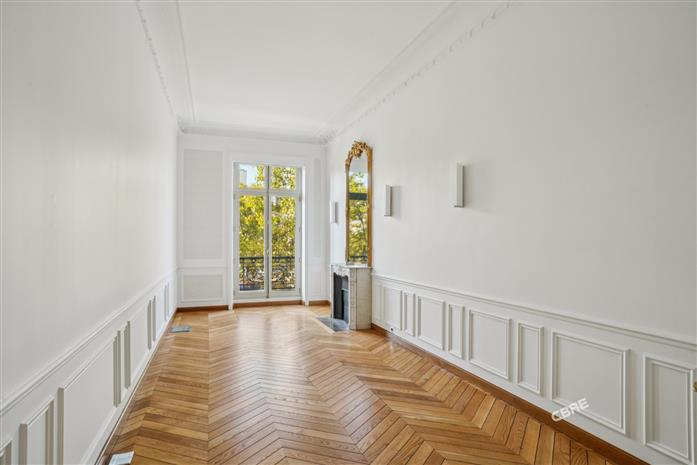 Bureau Location 75008 PARIS 116 AVENUE DES CHAMPS ELYSEES
