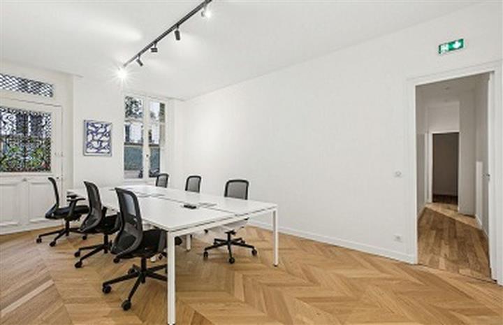 Bureau Location 75001 PARIS 242 RUE DE RIVOLI