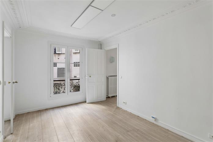 Bureau Location 75010 PARIS