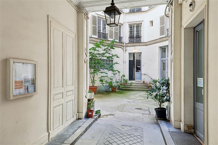 Bureau Location 75010 PARIS