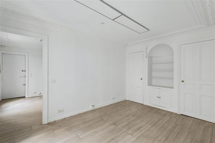 Bureau Location 75010 PARIS