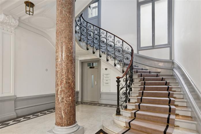 Bureau Location 75008 PARIS 154 BOULEVARD HAUSSMANN