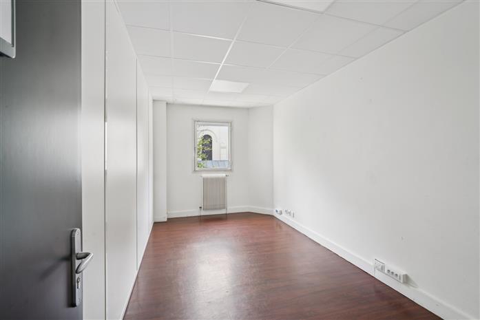 Bureau Location 75116 PARIS 15 RUE CORTAMBERT