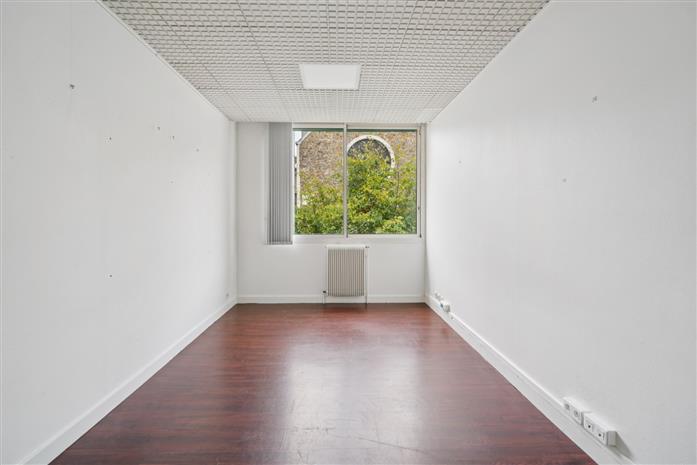 Bureau Location 75116 PARIS 15 RUE CORTAMBERT