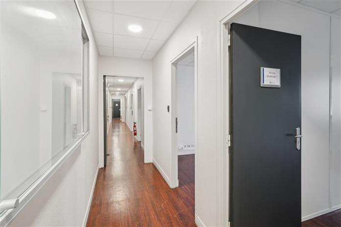 Bureau Location 75116 PARIS 15 RUE CORTAMBERT