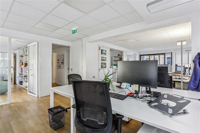 Bureau Location 75015 PARIS 202 RUE DE LA CROIX NIVERT