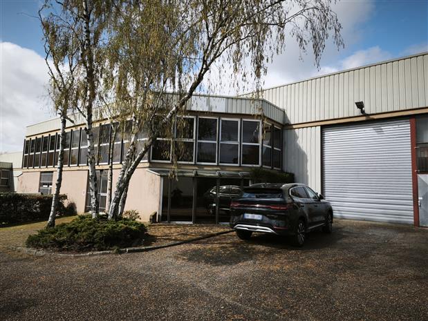 Local d'activités Vente/Location 91120 PALAISEAU