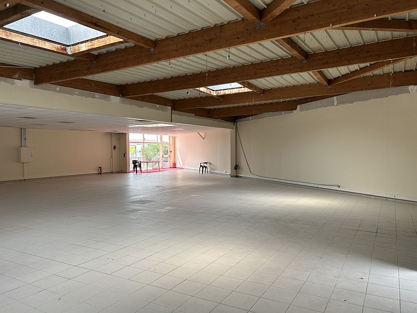 Local d'activités Location 69150 DECINES CHARPIEU