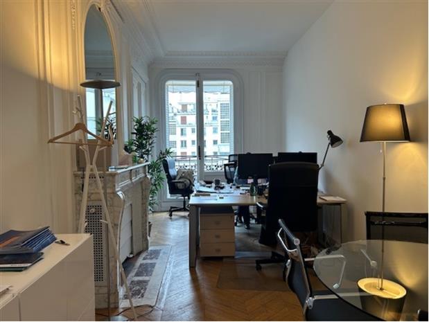 Bureau Location 75116 PARIS 44 RUE PAUL VALERY