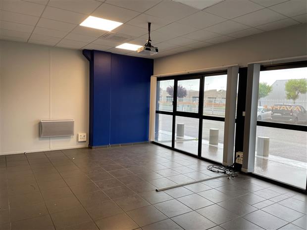Local d'activités Location 69120 VAULX EN VELIN