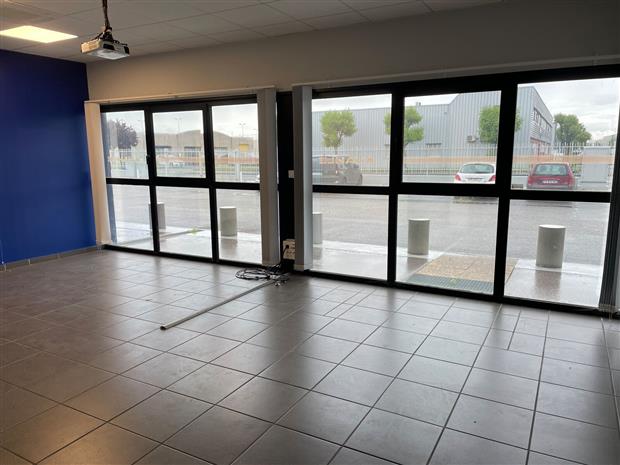 Local d'activités Location 69120 VAULX EN VELIN
