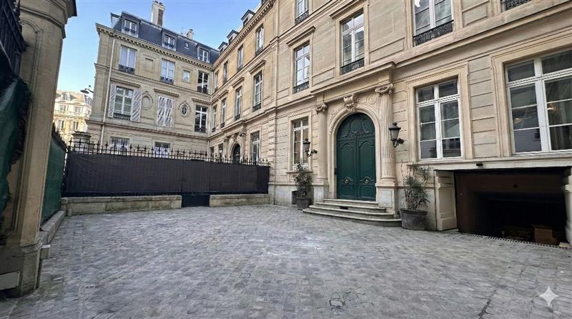 Bureau Location 75116 PARIS 8 RUE DE PRESBOURG