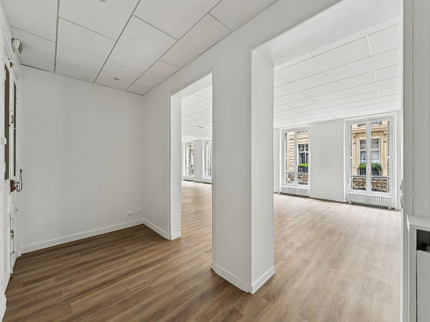 Bureau Location 75008 PARIS 9 RUE DE VEZELAY