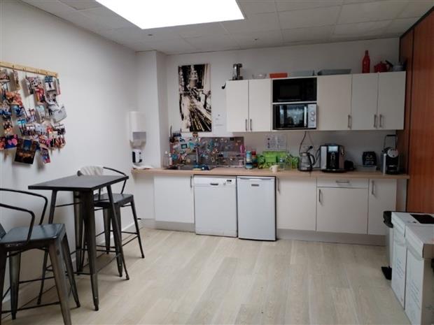 Bureau Location 13790 ROUSSET