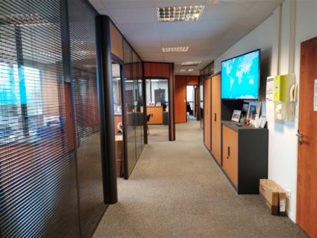 Bureau Location 13790 ROUSSET