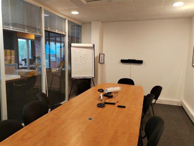 Bureau Location 13790 ROUSSET