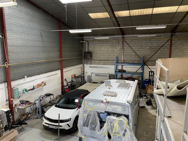 Local d'activités Location 69680 CHASSIEU